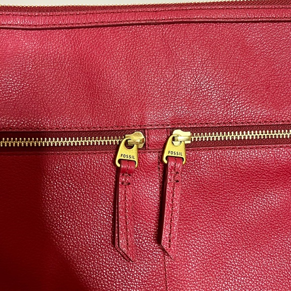 Fossil Elise Large Double Zip Leather Burgundy Crossbody purse
